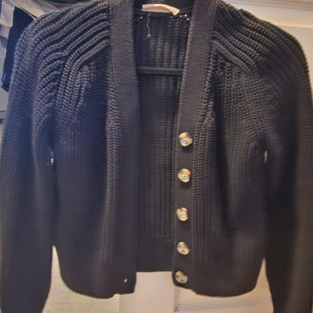 XS Everlane Black Sweater with Buttons